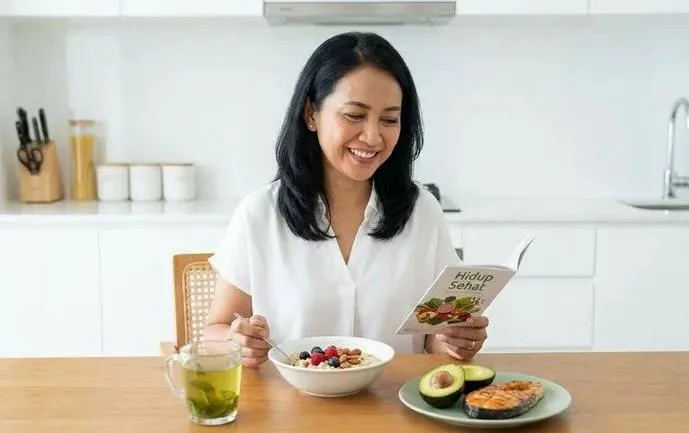 Cara menurunkan kolesterol secara alami dengan perubahan gaya hidup dan pola makan sehat